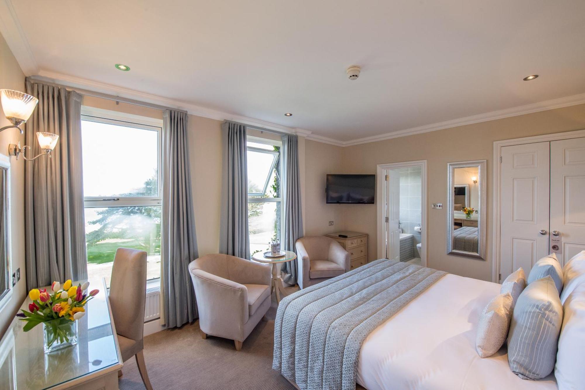 The Carlyon Bay Hotel And Spa St Austell Exterior photo